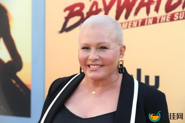 Nicole Eggert attends the premiere of 