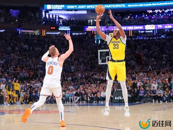 The Knicks allowed 80 percent shooting for most of the first half by the Pacers.