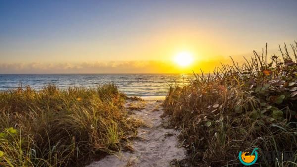 It sits on nearly two acres with 150 feet of direct ocean and Intracoastal Waterway frontage.