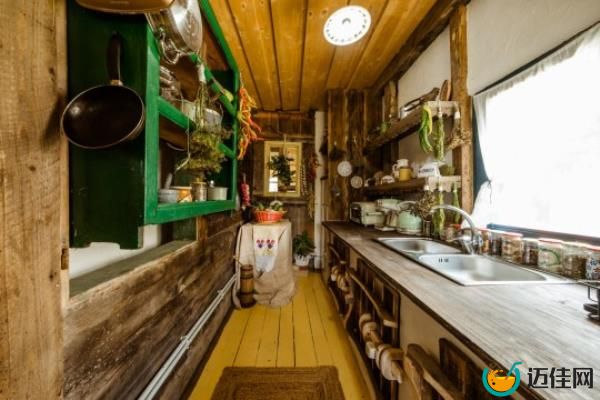 The quaint Romanian village for sale. Entire village for sale at ￡650,000 complete with timber and stone houses, a pavilion and its own zip line. 