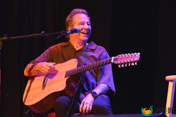 Greg Kihn performing on stage during a live co<em></em>ncert appearance on January 12, 2018. 