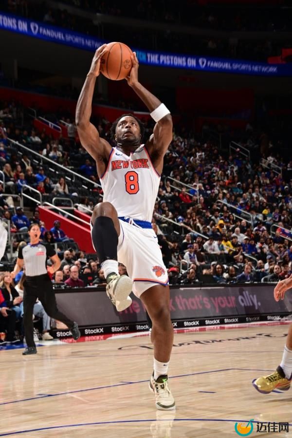 OG Anunoby shoots during the Knicks