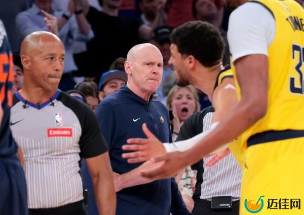 Carlisle was ejected in the fourth quarter.