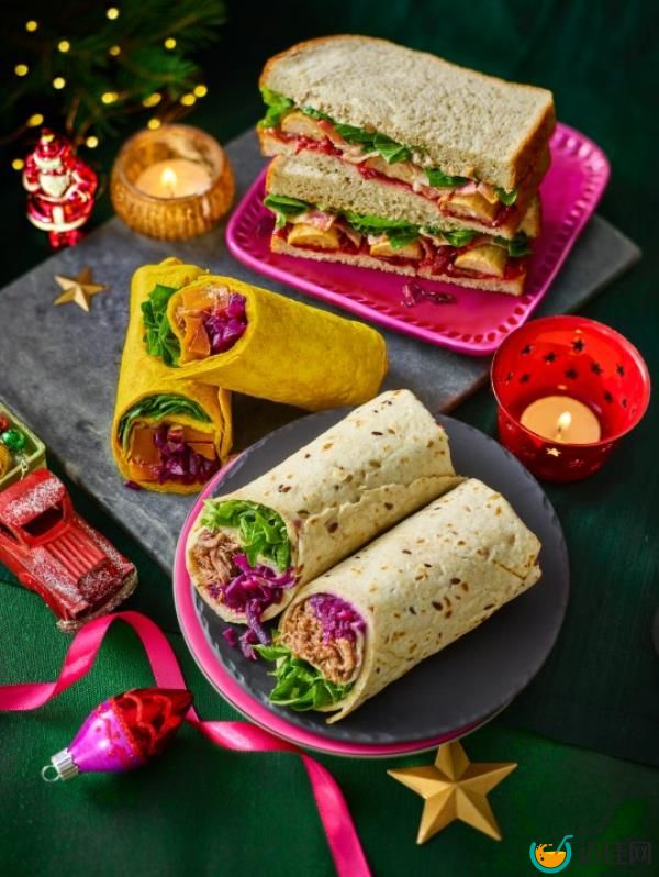 Tescos selection of Christmas wraps.