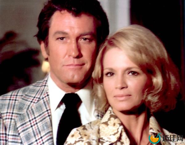 Earl Holliman, Angie Dickinson in 