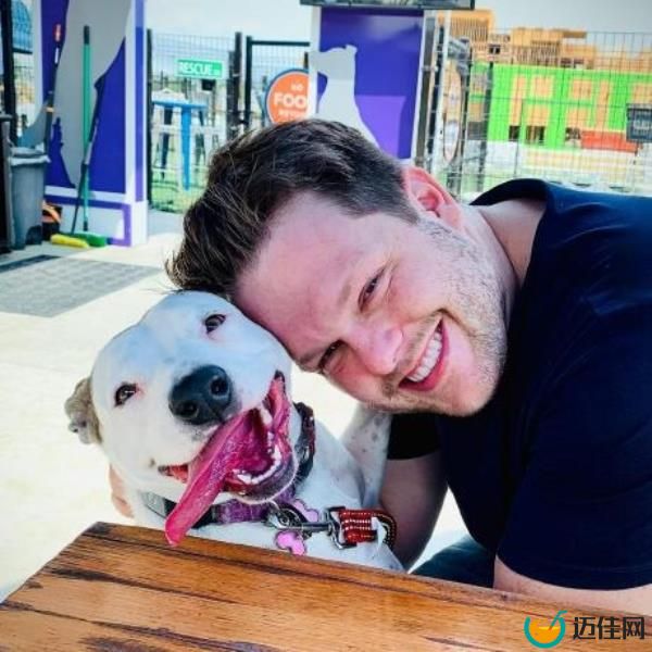 Jordan Willis and his dog.