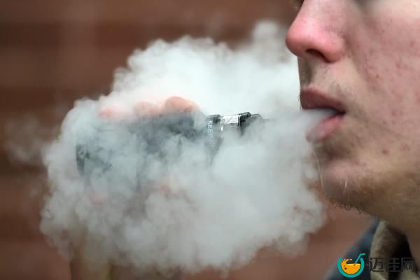 分析发现，今年有近100万年轻人尝试过电子烟