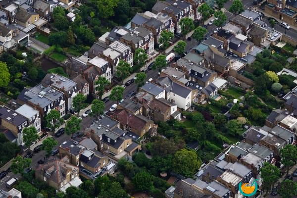 伦敦平均房价跌至50万英镑以下