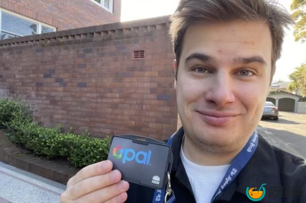 The current, non-digital Opal card feels like a weight around your neck. 