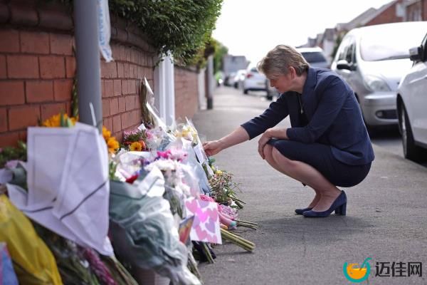 什么是眼镜蛇会议？英国召开紧急会议讨论种族主义骚乱
