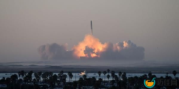 伊隆·马斯克被嘲笑星际飞船“快速计划外解体”
