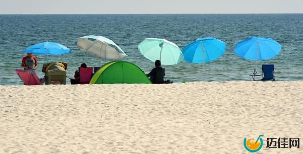 夏季就业困境将继续在海湾海岸和奥兰治海滩