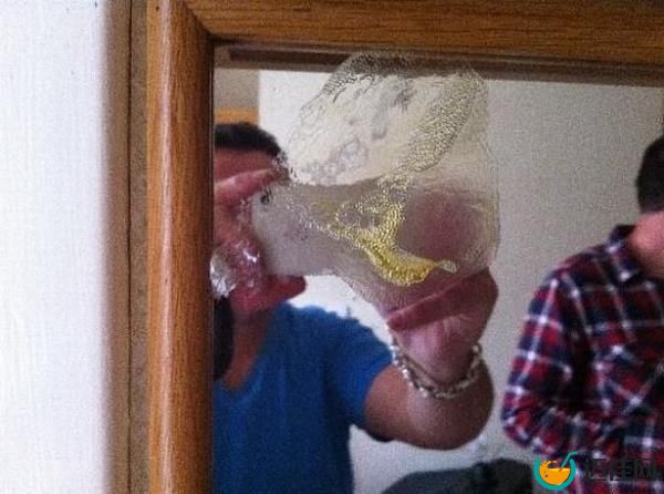 One customer found horrific stains on the mirrors