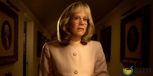 sarah-paulson-american-crime-story-impeachment-linda-tripp