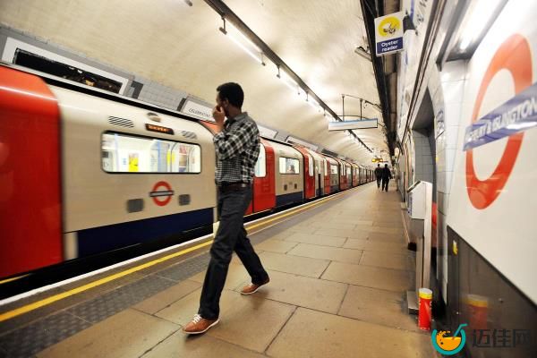 地铁罢工取得突破，英国铁路协会老板退回5%的加薪提议